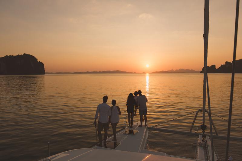 Book yachts online - catamaran - Lagoon 52F - Blue Moon - rent