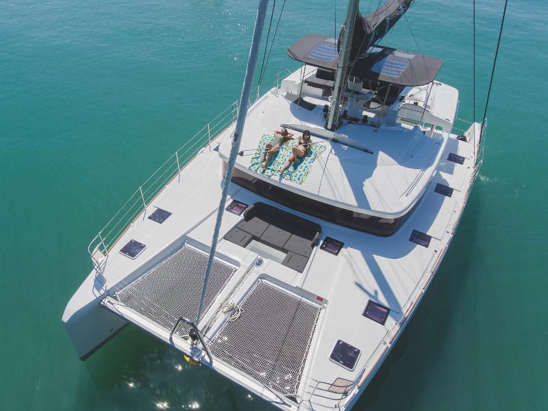 Book yachts online - catamaran - Lagoon 52F - Blue Moon - rent