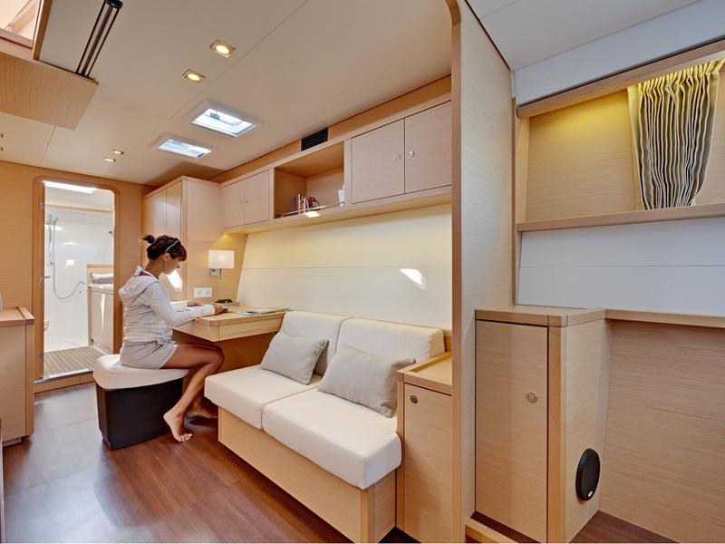 Book yachts online - catamaran - Skippered Lagoon 450 F - Lag45001 - rent