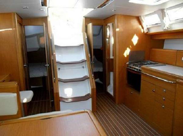 Book yachts online - sailboat - Sun Odyssey 44 i - Flora Mirabilis - rent