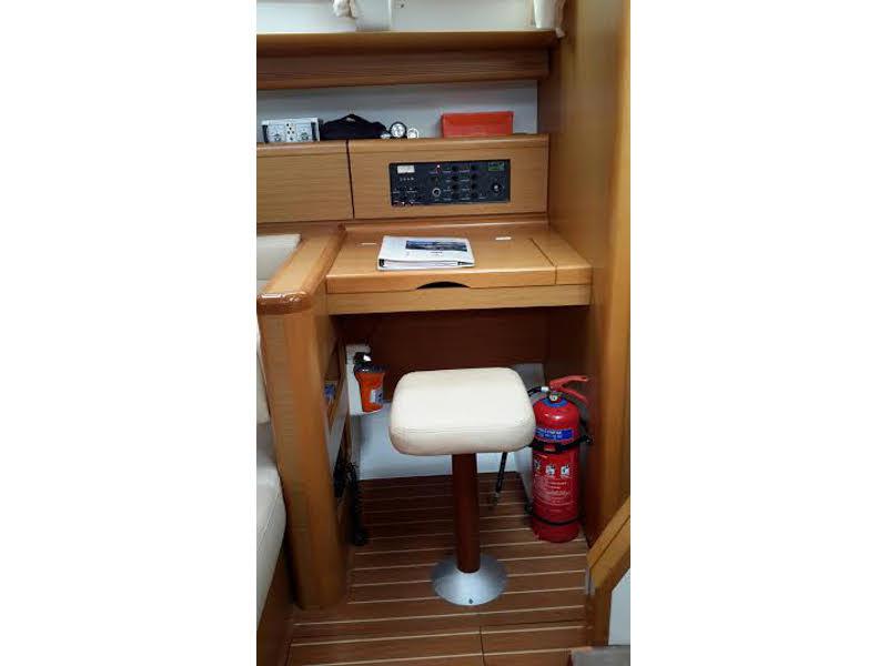 Book yachts online - sailboat - Sun Odyssey 44 i - Flora Mirabilis - rent