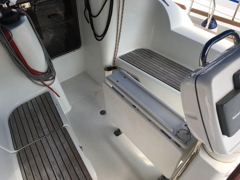 Book yachts online - sailboat - Sun Odyssey 36i - Bolero - rent