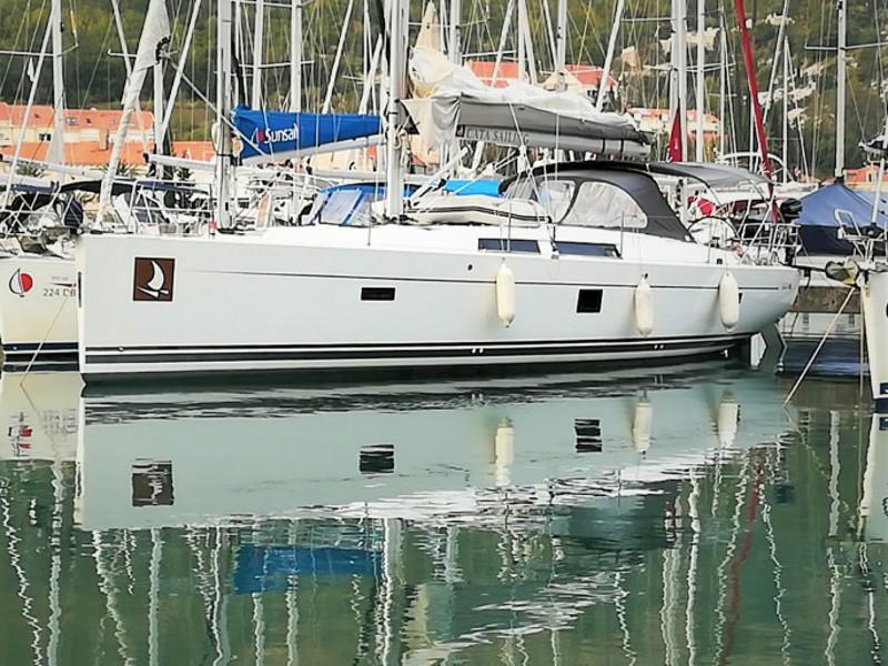 Book yachts online - sailboat - Hanse 445 - HELIOS - rent