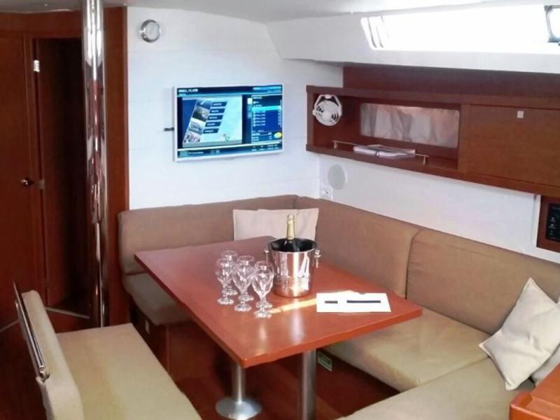 Book yachts online - sailboat - Oceanis 45 - FORTUNE - rent