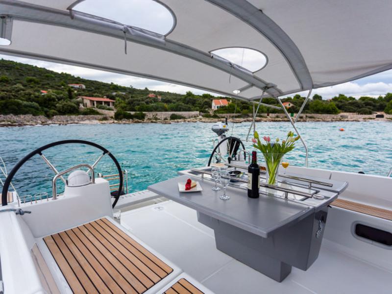 Book yachts online - sailboat - Oceanis 45 - FORTUNE - rent