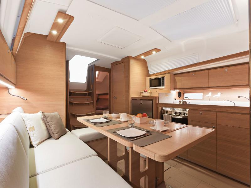 Book yachts online - sailboat - Dufour 382 GL - Peter Pan - rent