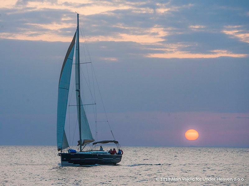 Book yachts online - sailboat - Dufour 460 Grand Large - SULACO (aircondition, generator, blue hull) - rent