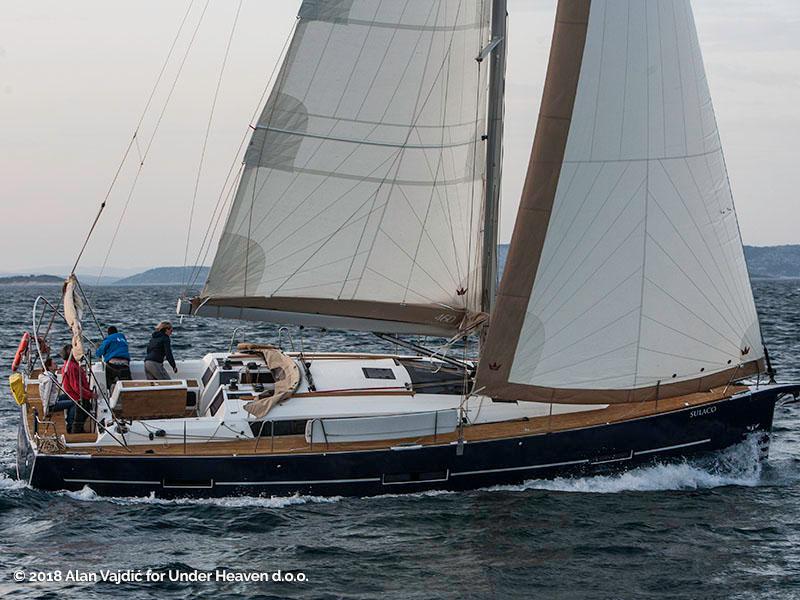 Book yachts online - sailboat - Dufour 460 Grand Large - SULACO (aircondition, generator, blue hull) - rent