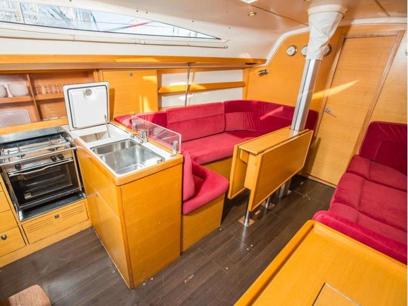 Book yachts online - sailboat - Elan 340 - Echo (Mainsail 2015, Genoa 2013) - rent