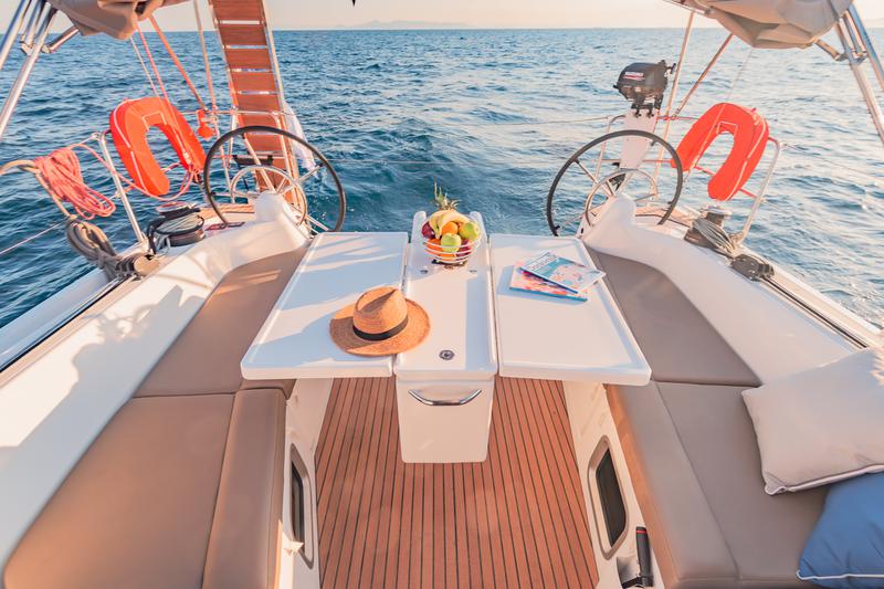 Book yachts online - sailboat - Sun Odyssey 410 - Emotion - rent