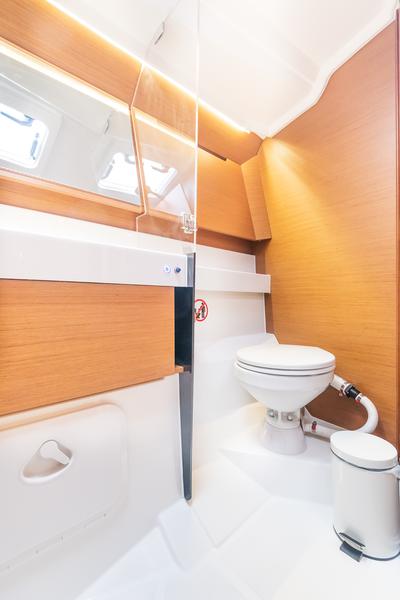 Book yachts online - sailboat - Sun Odyssey 410 - Emotion - rent