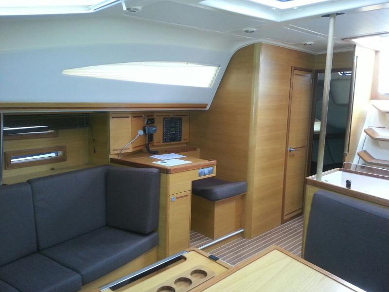 Book yachts online - sailboat - Elan 444 Impression - Morgana - rent