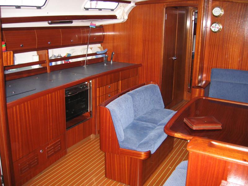 Book yachts online - sailboat - Bavaria 44 - Morgana - rent