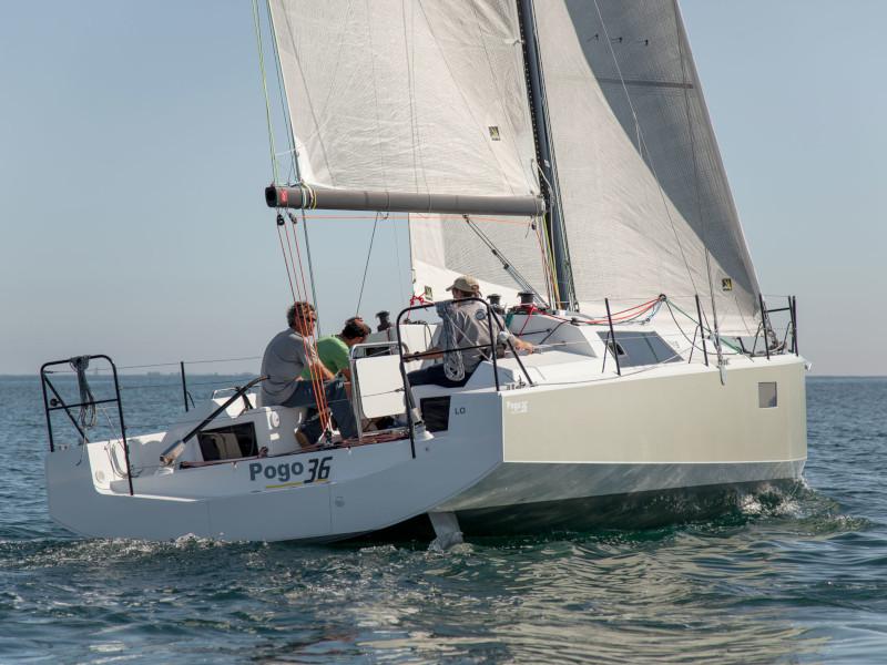 Book yachts online - sailboat - Pogo 36 - Lullaby - rent