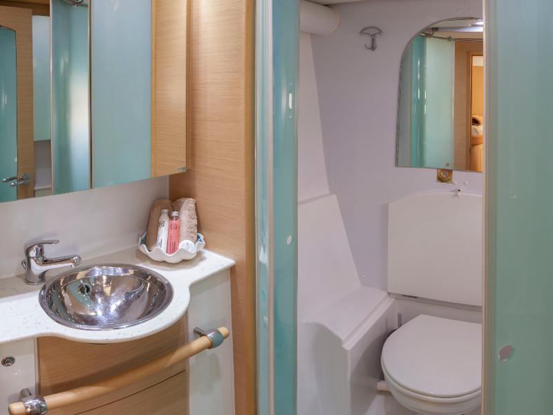 Book yachts online - catamaran - Lagoon 500 - Elvira - rent