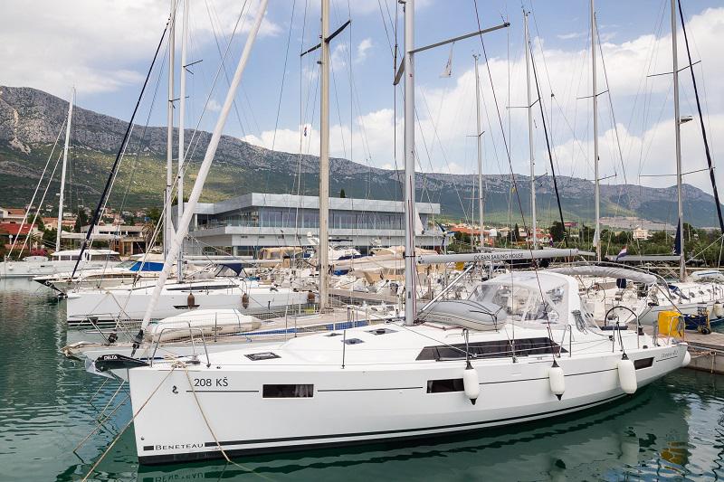 Book yachts online - sailboat - Oceanis 41.1 - FIRST - rent