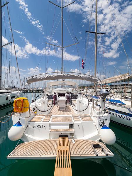 Book yachts online - sailboat - Oceanis 41.1 - FIRST - rent
