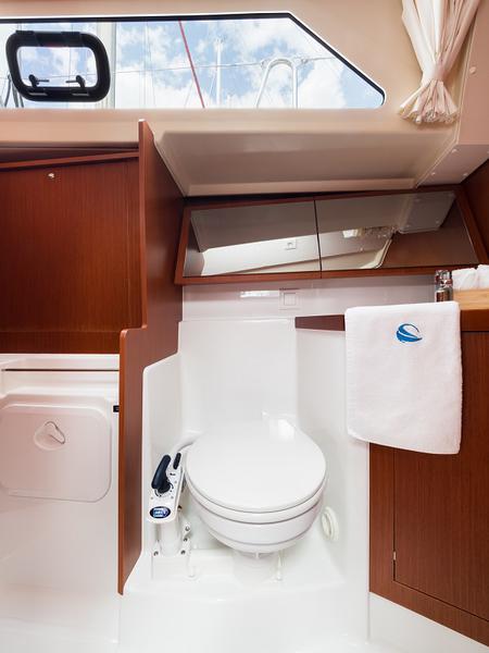 Book yachts online - sailboat - Oceanis 41.1 - FIRST - rent