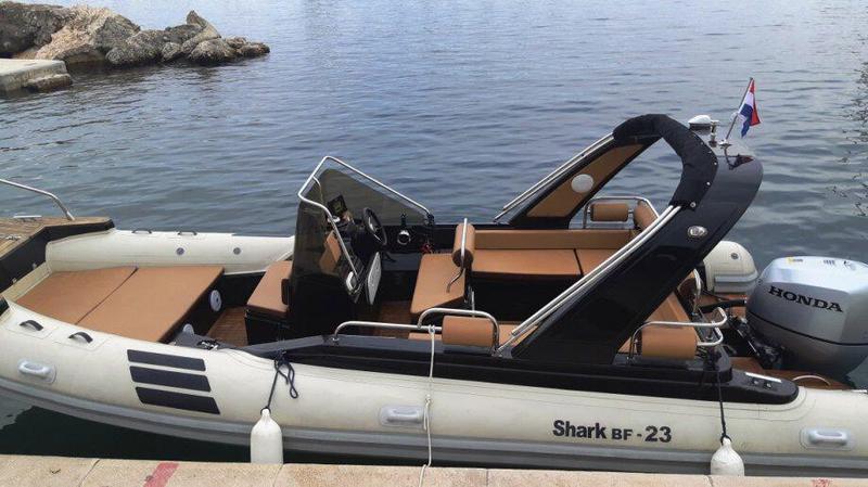 Book yachts online - motorboat - Shark BF 23 Sport - Buba - rent