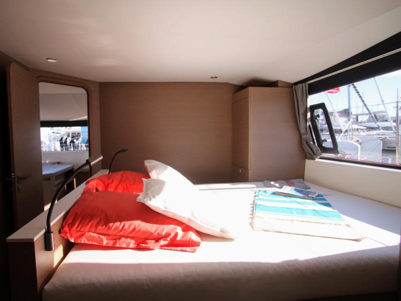 Book yachts online - catamaran - Neel 51 - Trilogy - rent