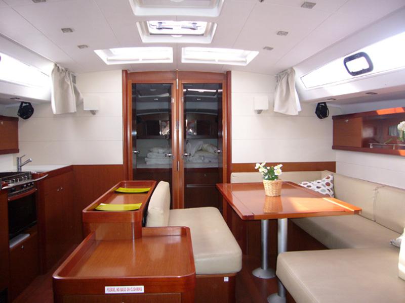 Book yachts online - sailboat - Oceanis 50 Family - Victoriano - rent