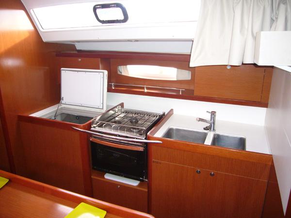 Book yachts online - sailboat - Oceanis 50 Family - Victoriano - rent