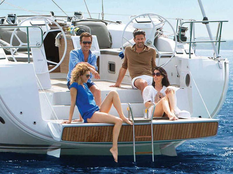 Book yachts online - sailboat - Bavaria Cruiser 51 - Alma Libre III - rent