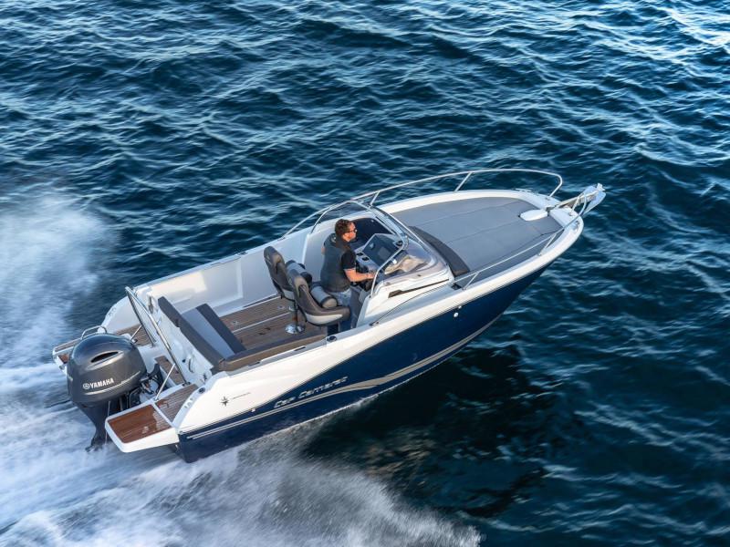 Book yachts online - motorboat - Cap Camarat 6.5 WA - REMOLONA - rent