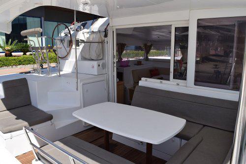 Book yachts online - catamaran - Lagoon 400 - Vai Vai Uno - rent
