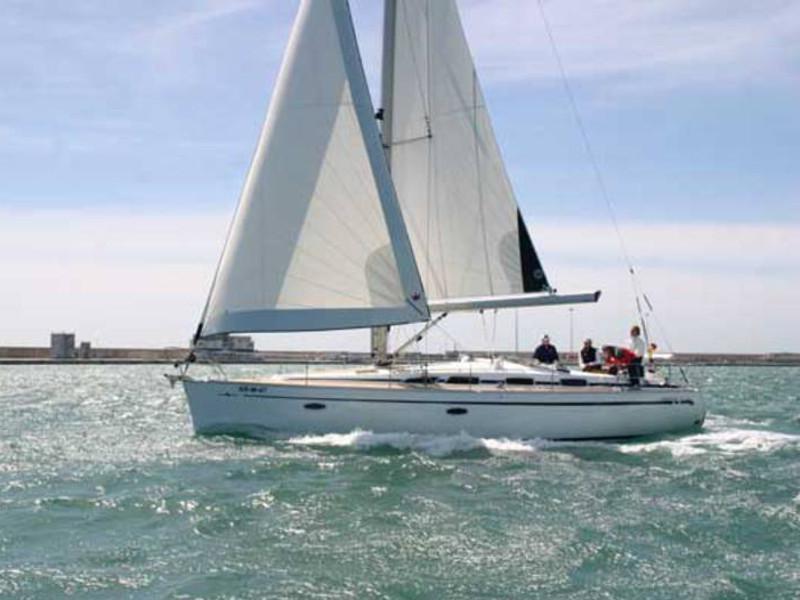 Book yachts online - sailboat - Bavaria 40 Cruiser - Luna - rent