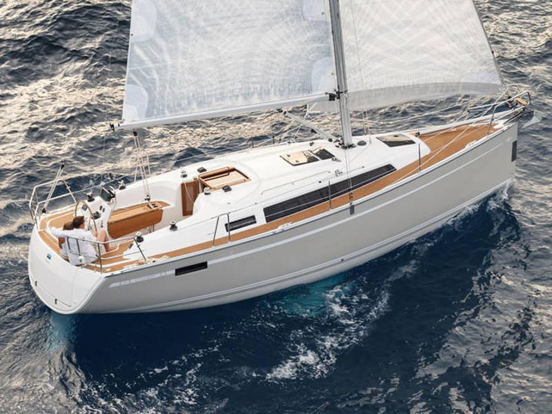 Book yachts online - sailboat - Bavaria Cruiser 33 - Leeroy - rent