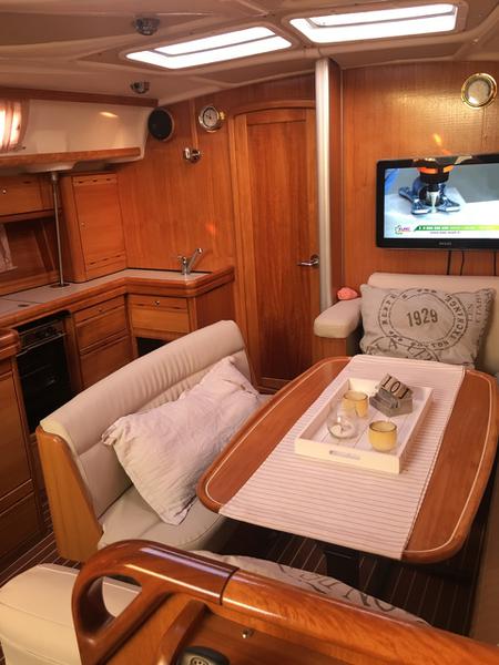 Book yachts online - sailboat - Bavaria 42 Cruiser - Dolce far Niente - rent