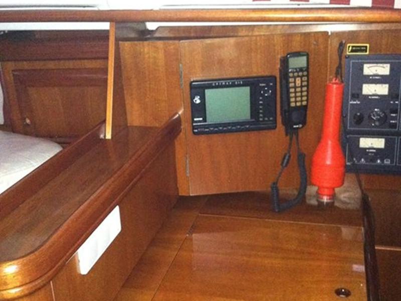 Book yachts online - sailboat - Oceanis 411 - Artemis - rent