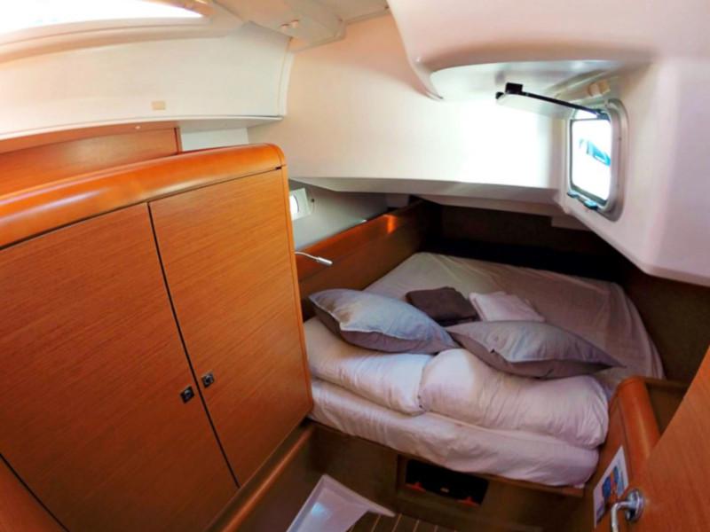 Book yachts online - sailboat - Sun Odyssey 439 - Esquitx - rent