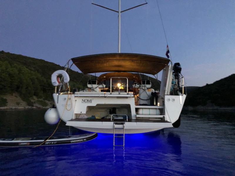 Book yachts online - sailboat - Dufour 56 Exclusive - Nomi fully equipped white hull - rent