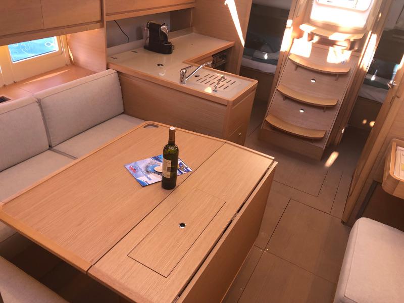 Book yachts online - sailboat - Dufour 390 Grand Large - Emka-fully equipped, white hull - rent