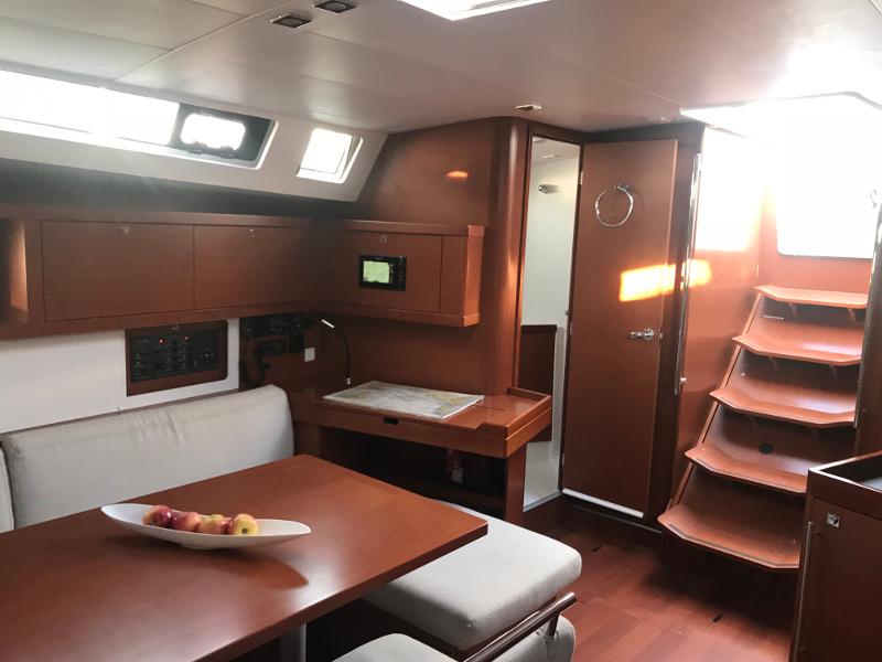 Book yachts online - sailboat - Oceanis 45 - Majka AC,generator,underwater light - rent