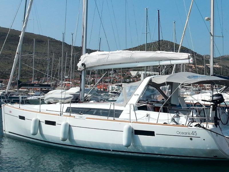 Book yachts online - sailboat - Oceanis 45 - Majka AC,generator,underwater light - rent