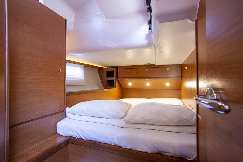 Book yachts online - sailboat - Dufour 520 Grand Large - Nerthag - rent