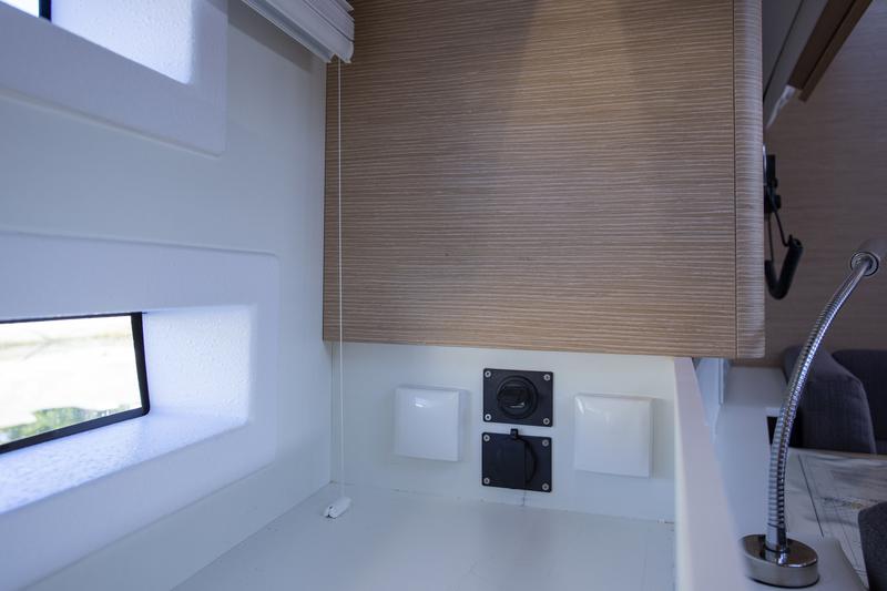 Book yachts online - sailboat - Elan 40 Impression - JANINA - rent
