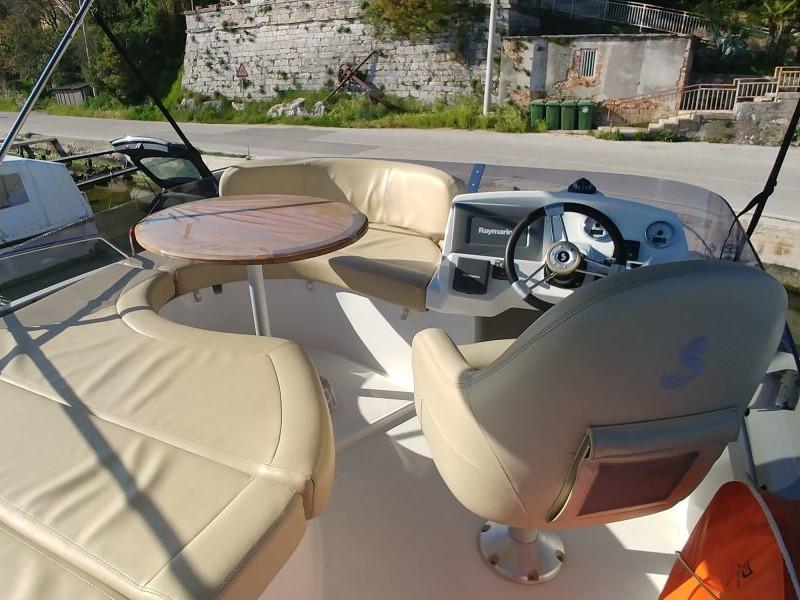 Book yachts online - motorboat - Antares 36 - Joia - rent