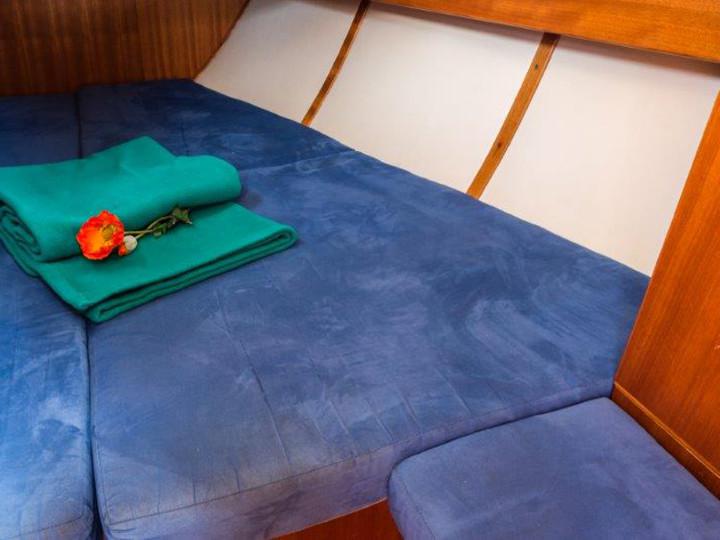 Book yachts online - sailboat - Elan 384 Impression - Aurora - rent