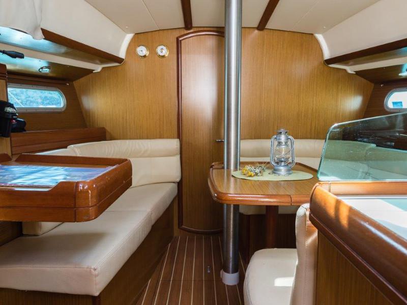 Book yachts online - sailboat - Sun Odyssey 36 i - Balvanida - rent