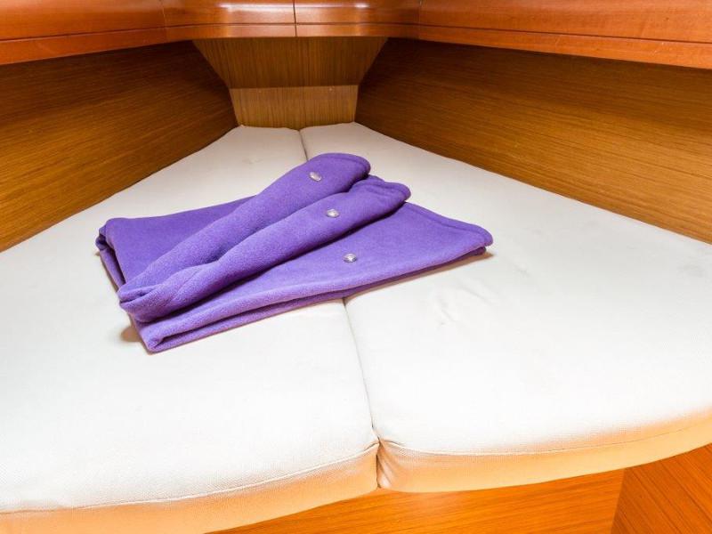 Book yachts online - sailboat - Sun Odyssey 36 i - Balvanida - rent