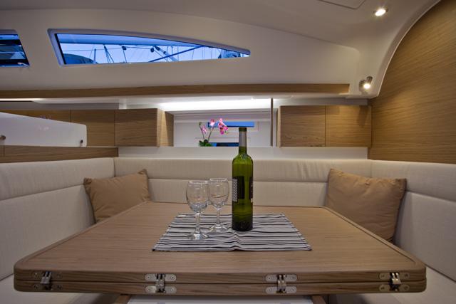 Book yachts online - sailboat - Elan 40 Impression - Silente - rent