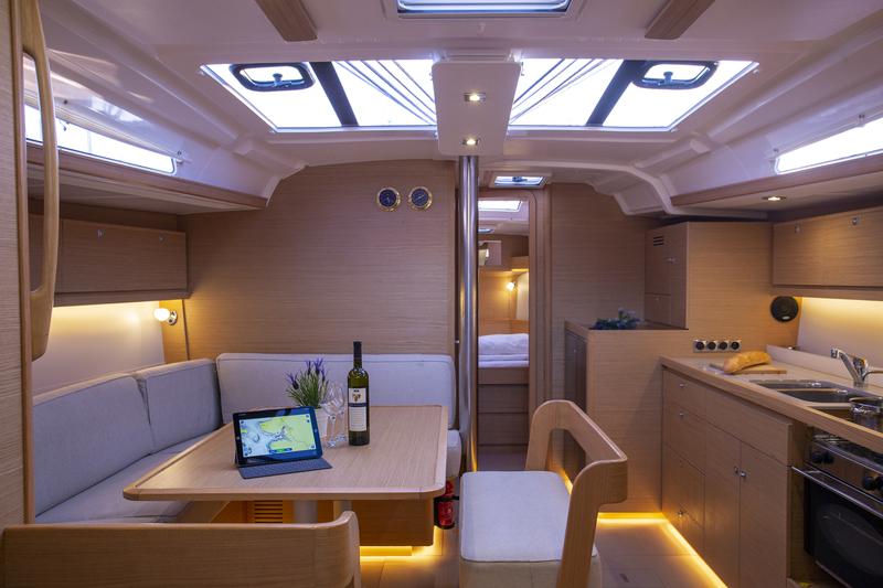 Book yachts online - sailboat - Dufour 430 Grand Large - Sea cloud 1 - rent
