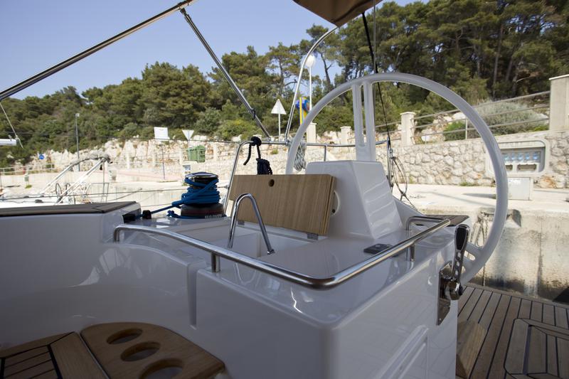 Book yachts online - sailboat - Elan 50 Impression - Vuschi - rent