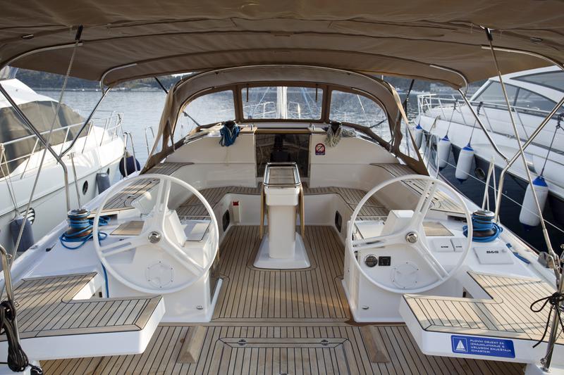 Book yachts online - sailboat - Elan 50 Impression - Vuschi - rent