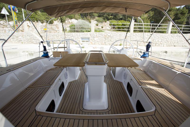 Book yachts online - sailboat - Elan 50 Impression - Vuschi - rent