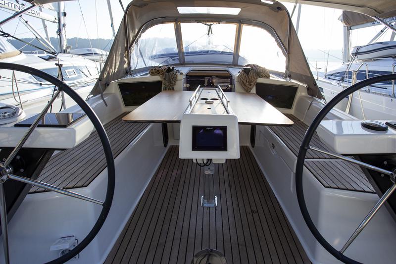 Book yachts online - sailboat - Dufour 360 Grand Large - Vanila - rent